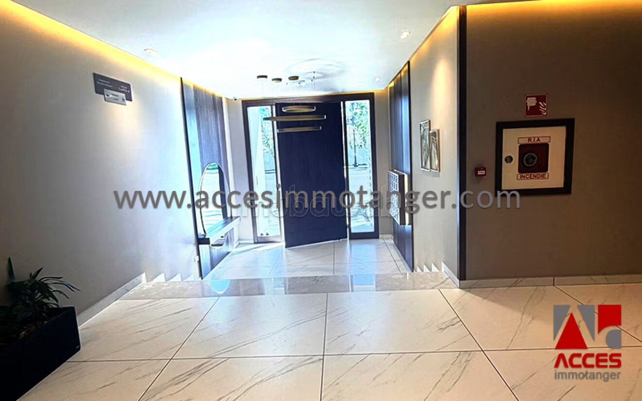 Bureau professionnel 75 m² à louer à Tanger — Photo 11