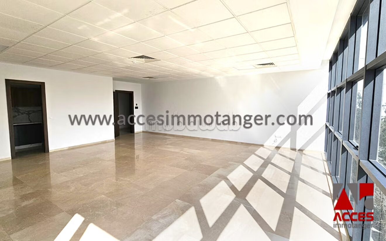 Bureau professionnel 75 m² à louer à Tanger — Photo 12