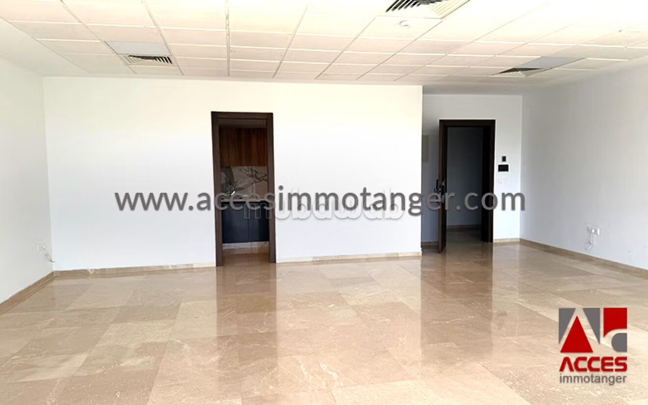 Bureau professionnel 75 m² à louer à Tanger — Photo 13