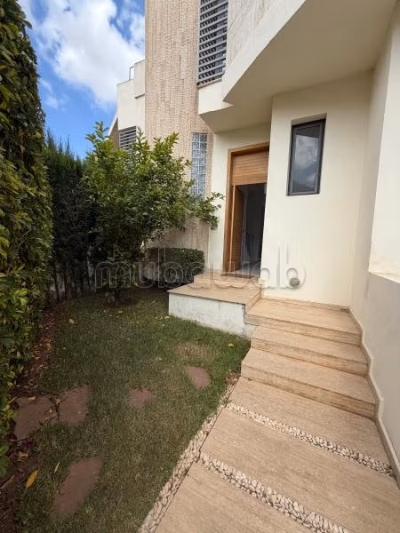 Furnished Villa 220m² for rent in Dar Bouazza — Photo 3