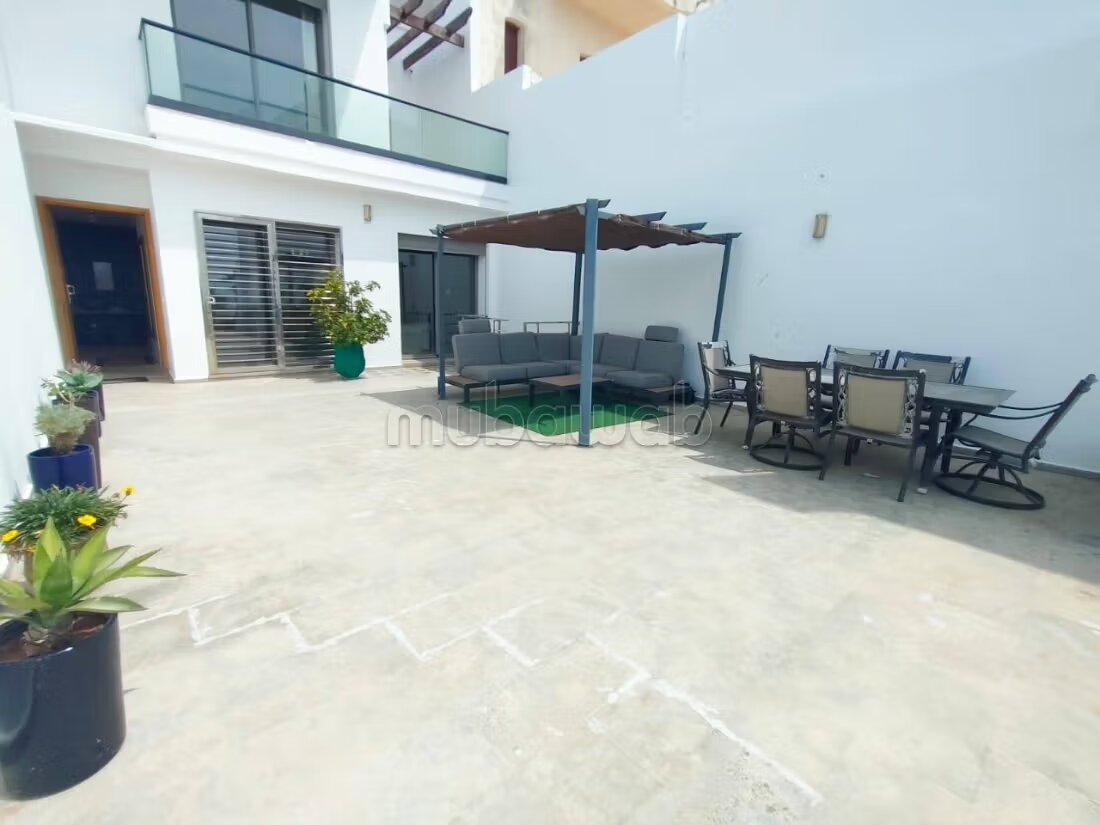 Furnished Villa 220m² for rent in Dar Bouazza — Photo 4