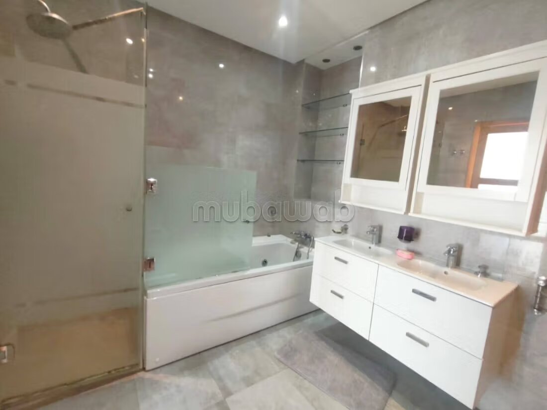 Furnished Villa 220m² for rent in Dar Bouazza — Photo 25