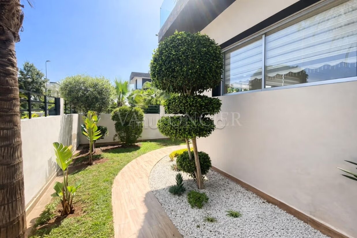 Luxury Villa 148 m² for Sale in Dar Bouazza, Casablanca — Photo 458