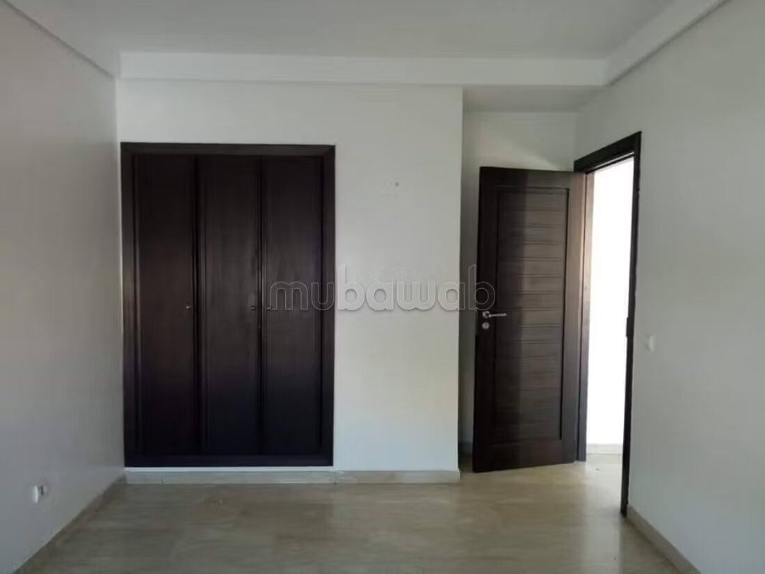 45m² Studio for Rent in Casablanca - Mers Sultan — Photo 5