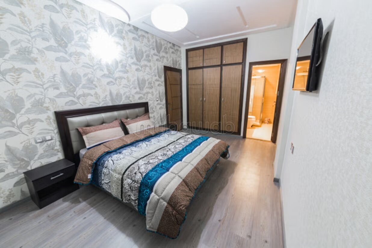 Apartment for rent in Center. 3 bedrooms. Furnished