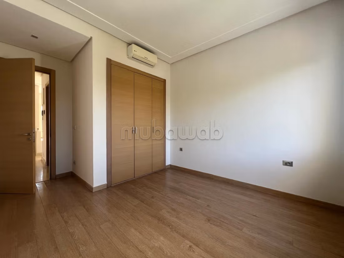 Villa moderne 400 m² à louer à Bouskoura, Casablanca — Photo 11