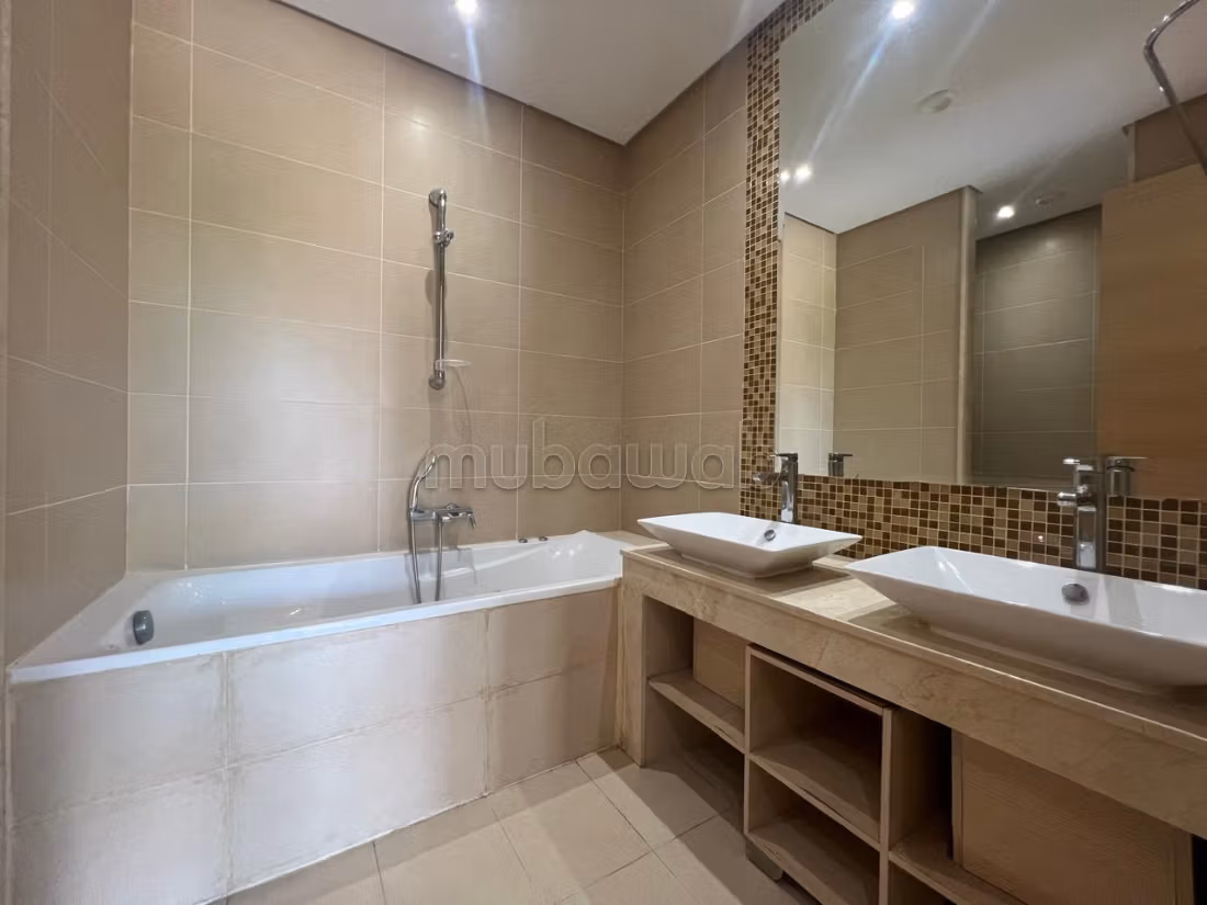 Villa moderne 400 m² à louer à Bouskoura, Casablanca — Photo 15