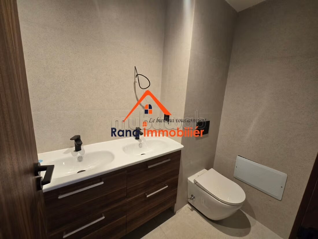 Apartment 110 m² for rent in Rabat (Souissi) — Photo 38