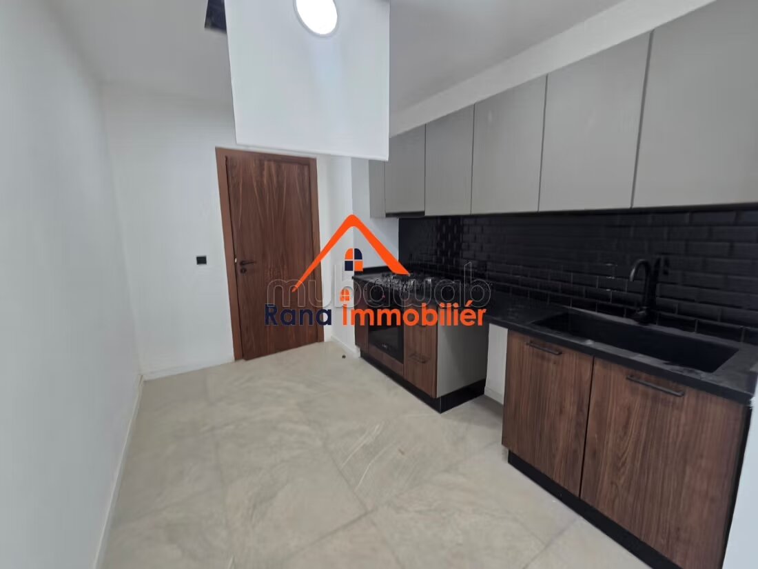 Apartment 110 m² for rent in Rabat (Souissi) — Photo 48