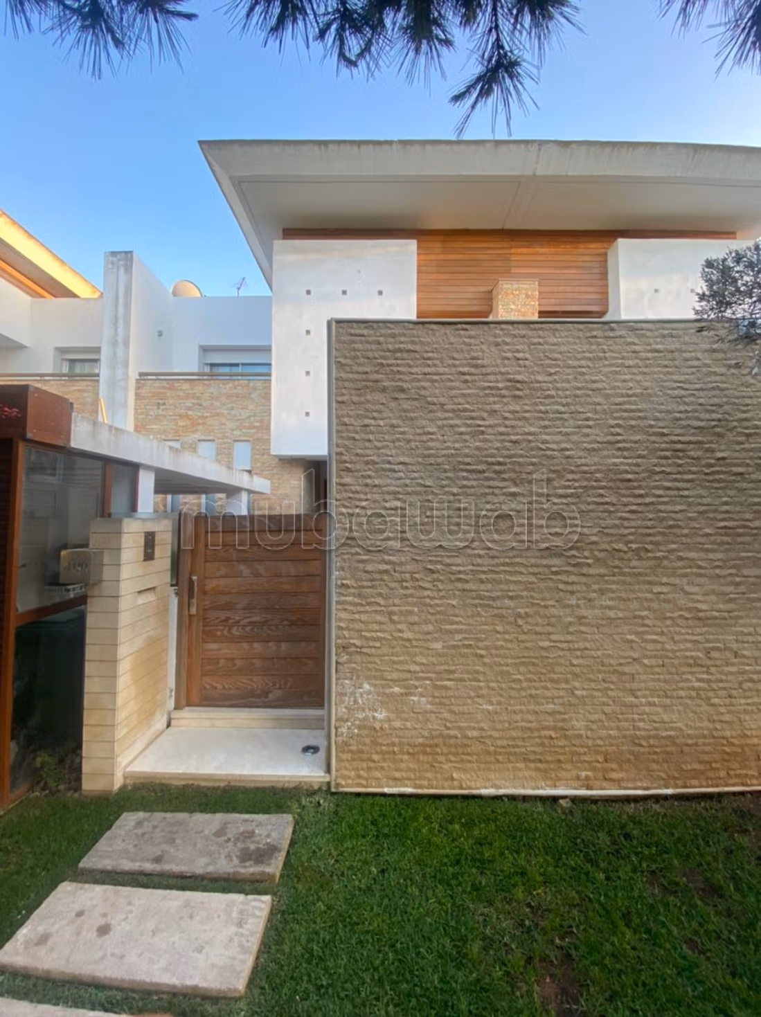 Furnished Villa 311 m² for rent in Bouskoura — Photo 13