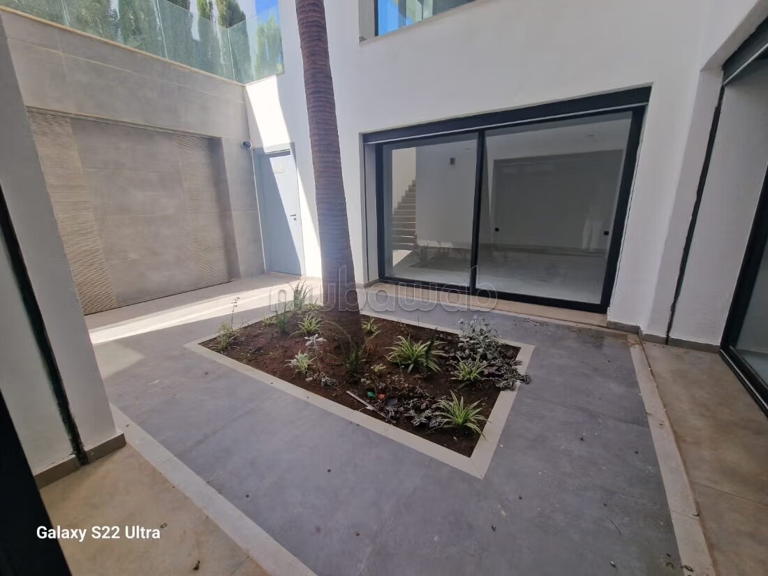 فيلا 580 م² للبيع في الدار البيضاء — Photo 18