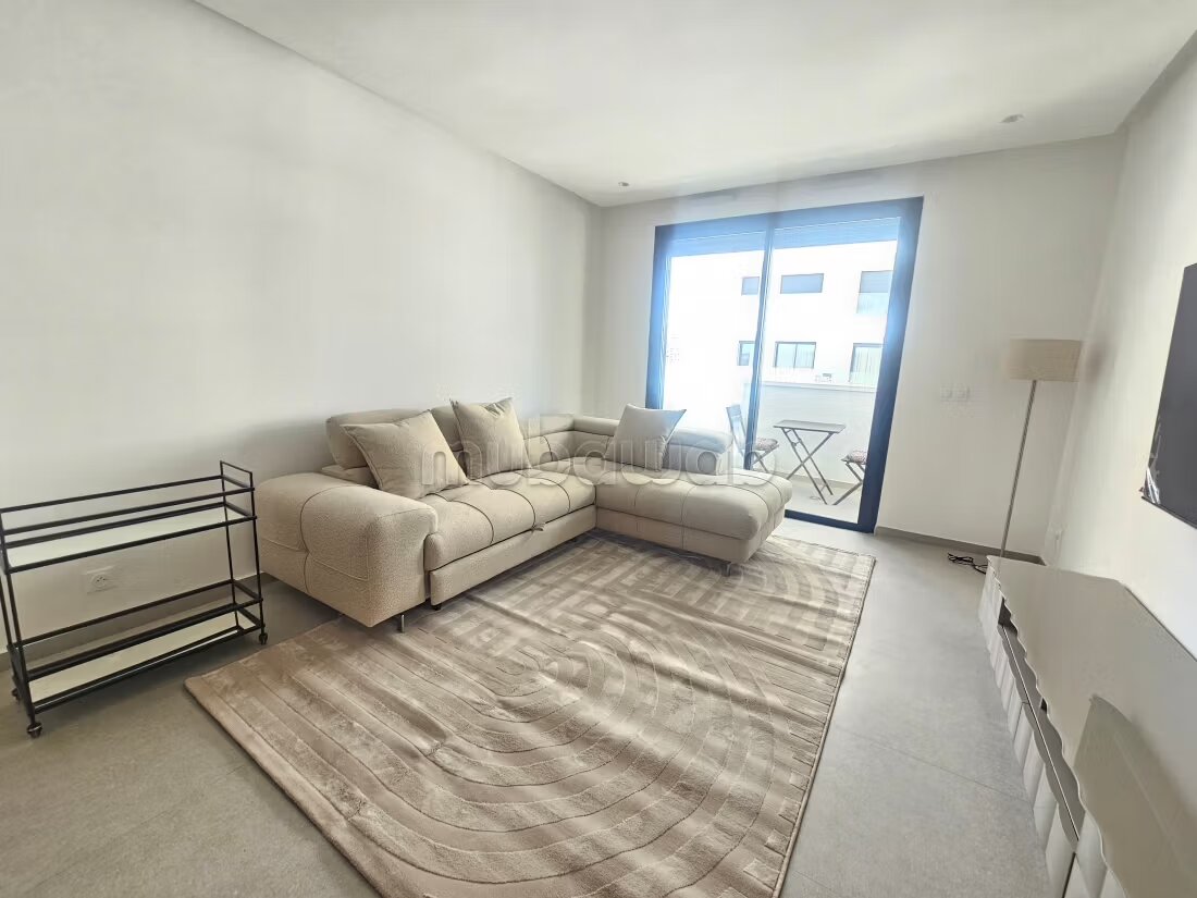 Studio apartment 65 m² for rent in Casablanca — Photo 3