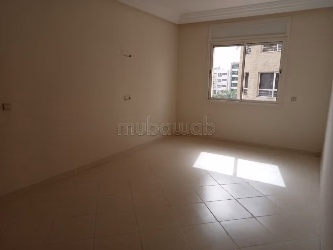 4-Bedroom Apartment 127 m² for Sale in Rabat (Hassan Center City) — Photo 3