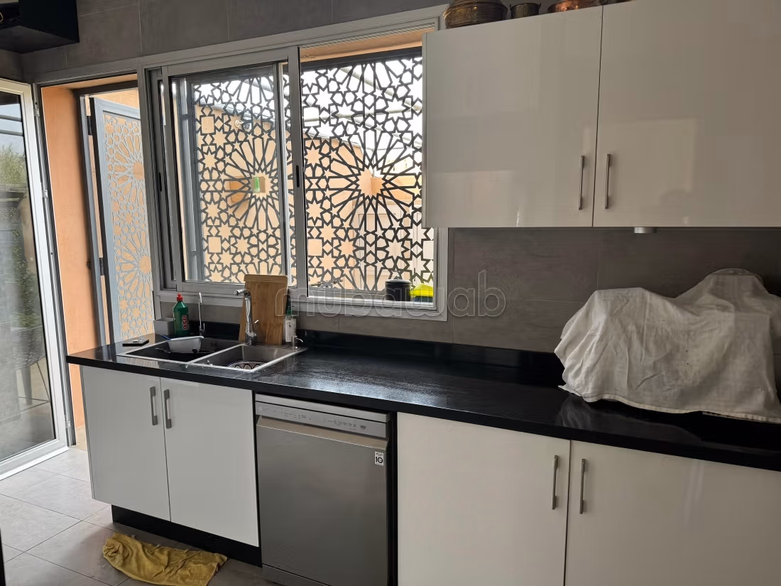 فيلا 250 م² للإيجار في مراكش (تارغا) — Photo 21