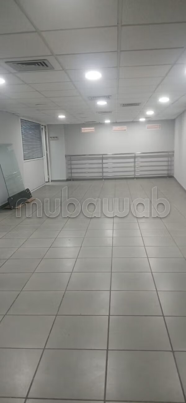 Office 276 m² for Rent in Casablanca (Riviera) — Photo 9