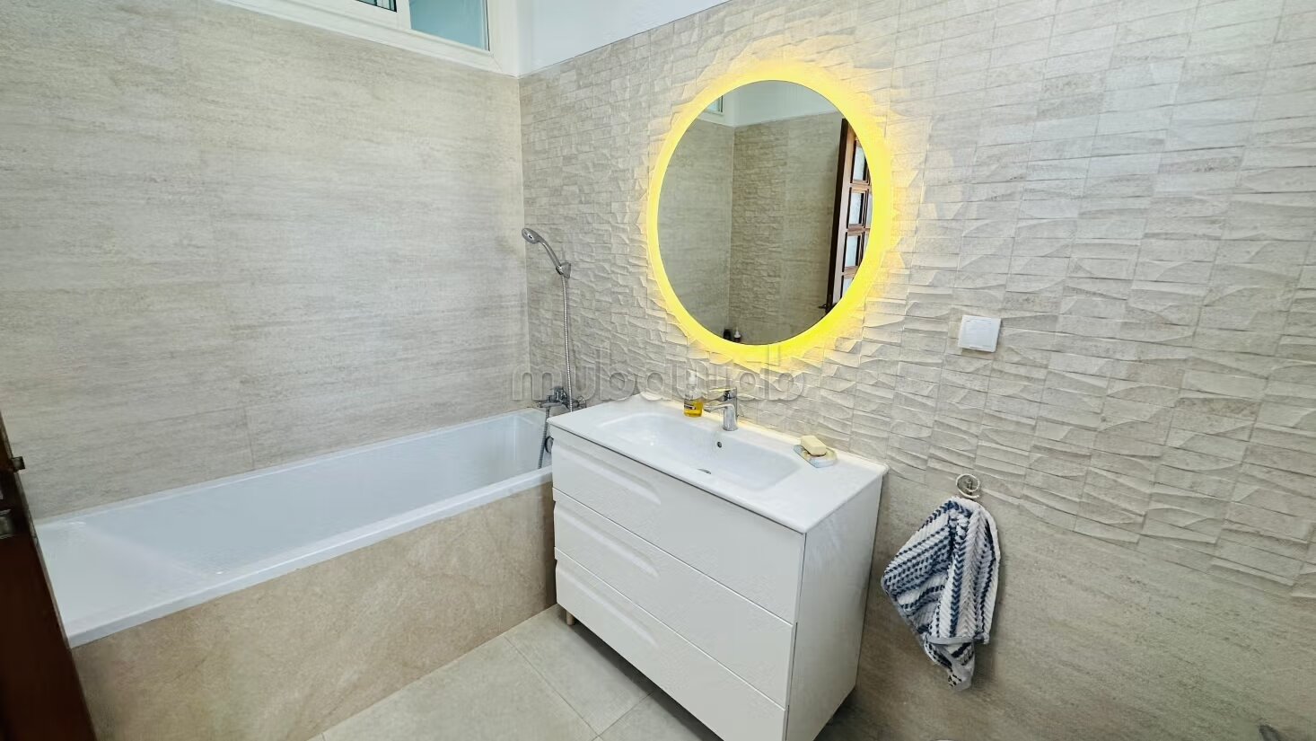 Villa 150 m² à louer à Rabat — Photo 16