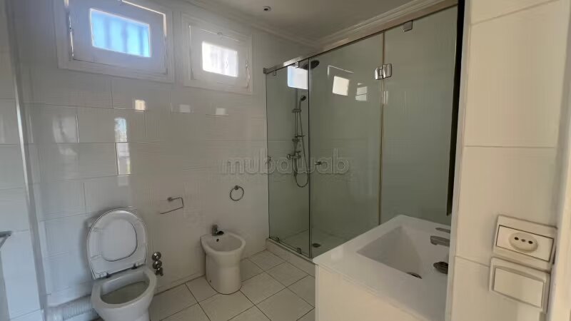 Villa 300 m² à louer à Rabat – Harhoura — Photo 13