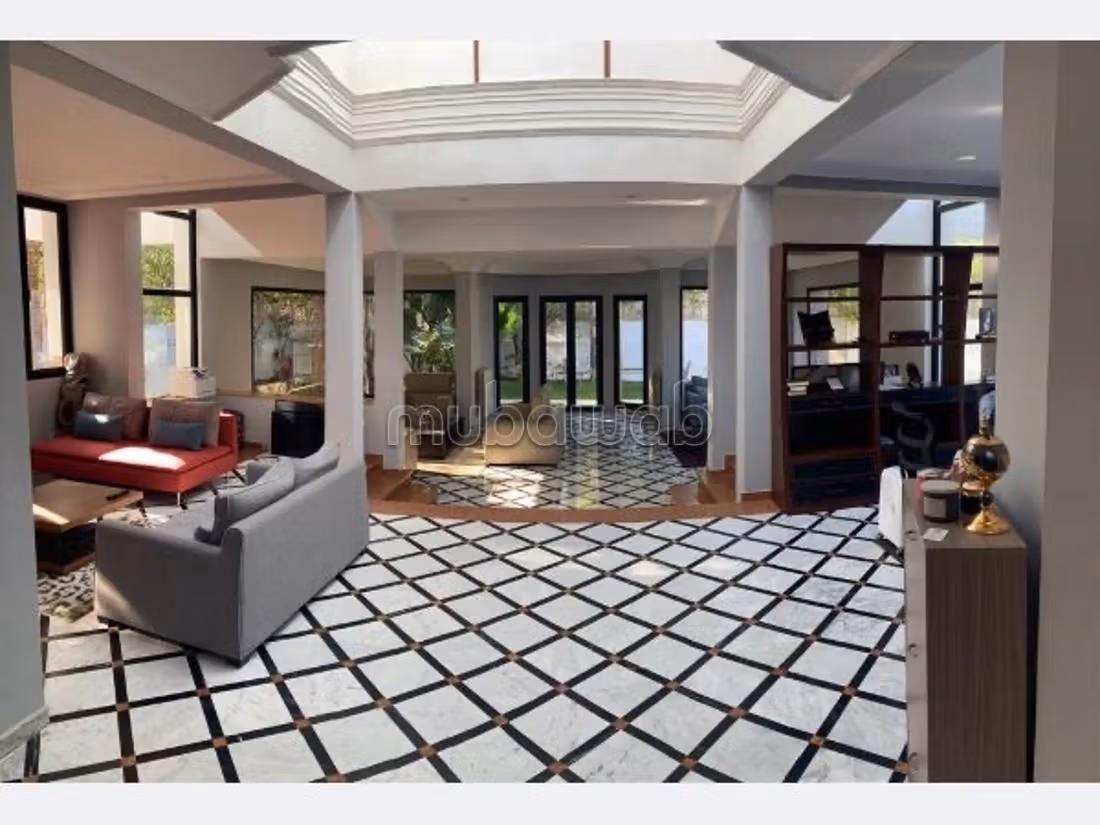 Villa 900 m² à louer à Casablanca (Anfa) — Photo 2