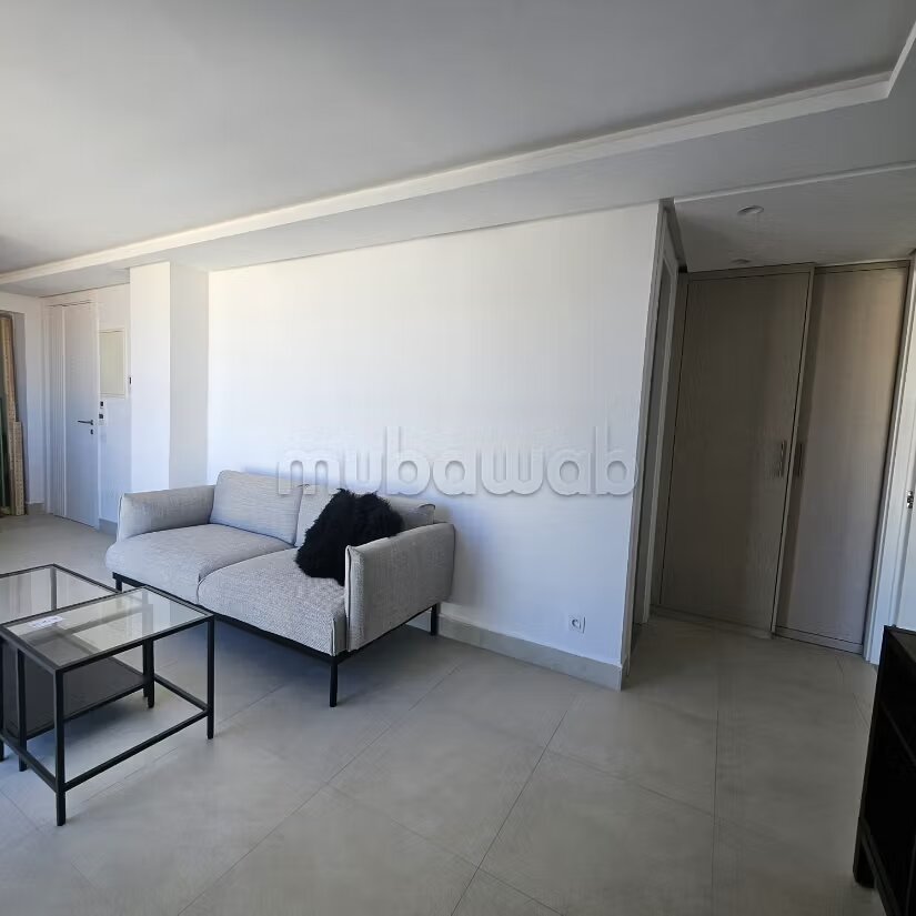 Studio Apartment 50 m² for Rent in Casablanca — Photo 23