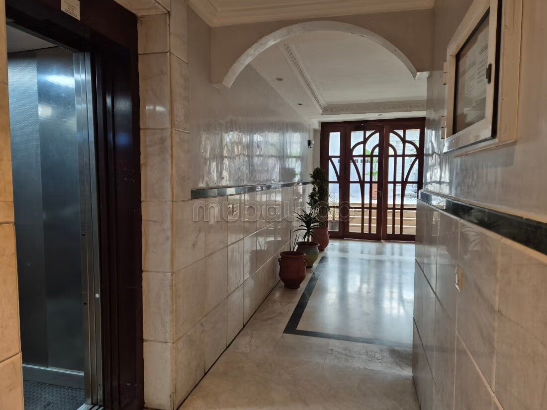 Studio Apartment 50 m² for Rent in Casablanca — Photo 267