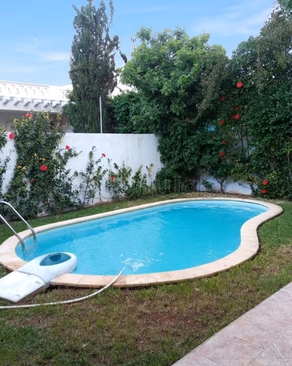 Villa 240 m² à louer à Dar Bouzza, Casablanca — Photo 3