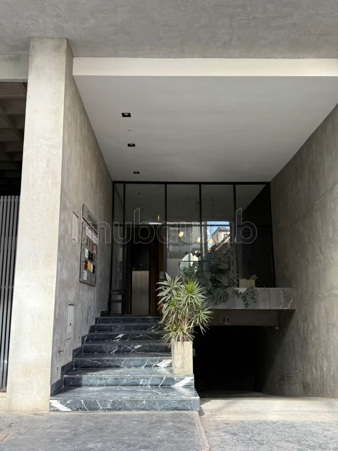 Office 51 m² for rent in Casablanca — Photo 11