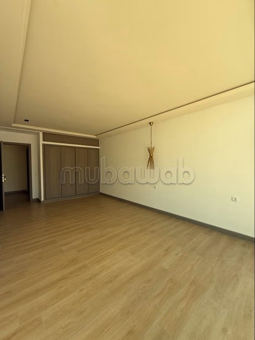 شقة 240 م² للإيجار في طنجة (بلازا تورو) — Photo 15
