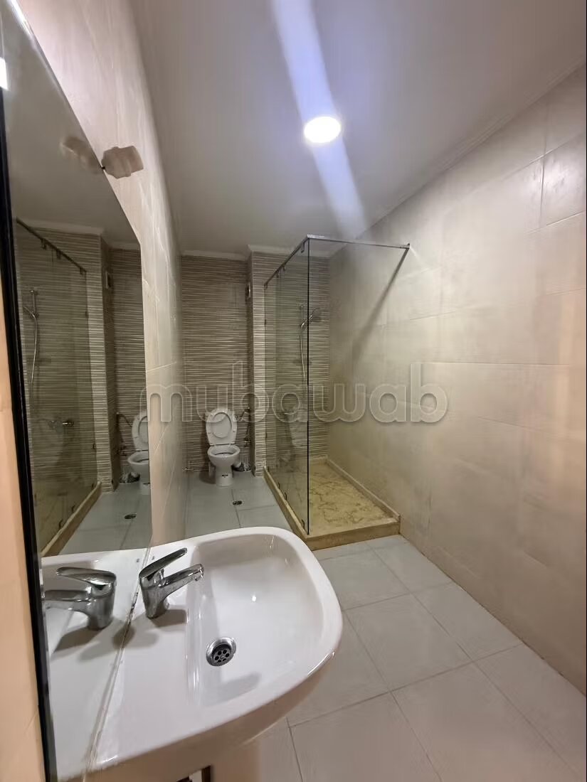 شقة 240 م² للإيجار في طنجة (بلازا تورو) — Photo 28