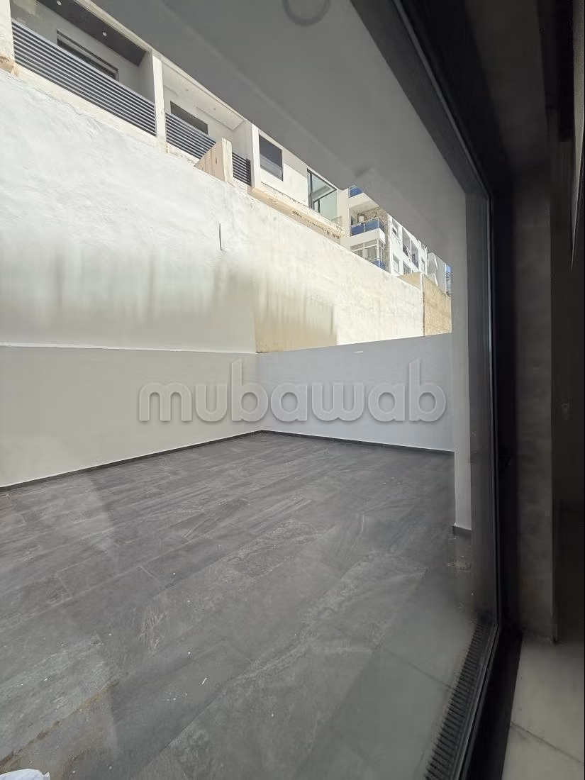 شقة 150 م² للإيجار في طنجة (مالاباتا هيلز) — Photo 11