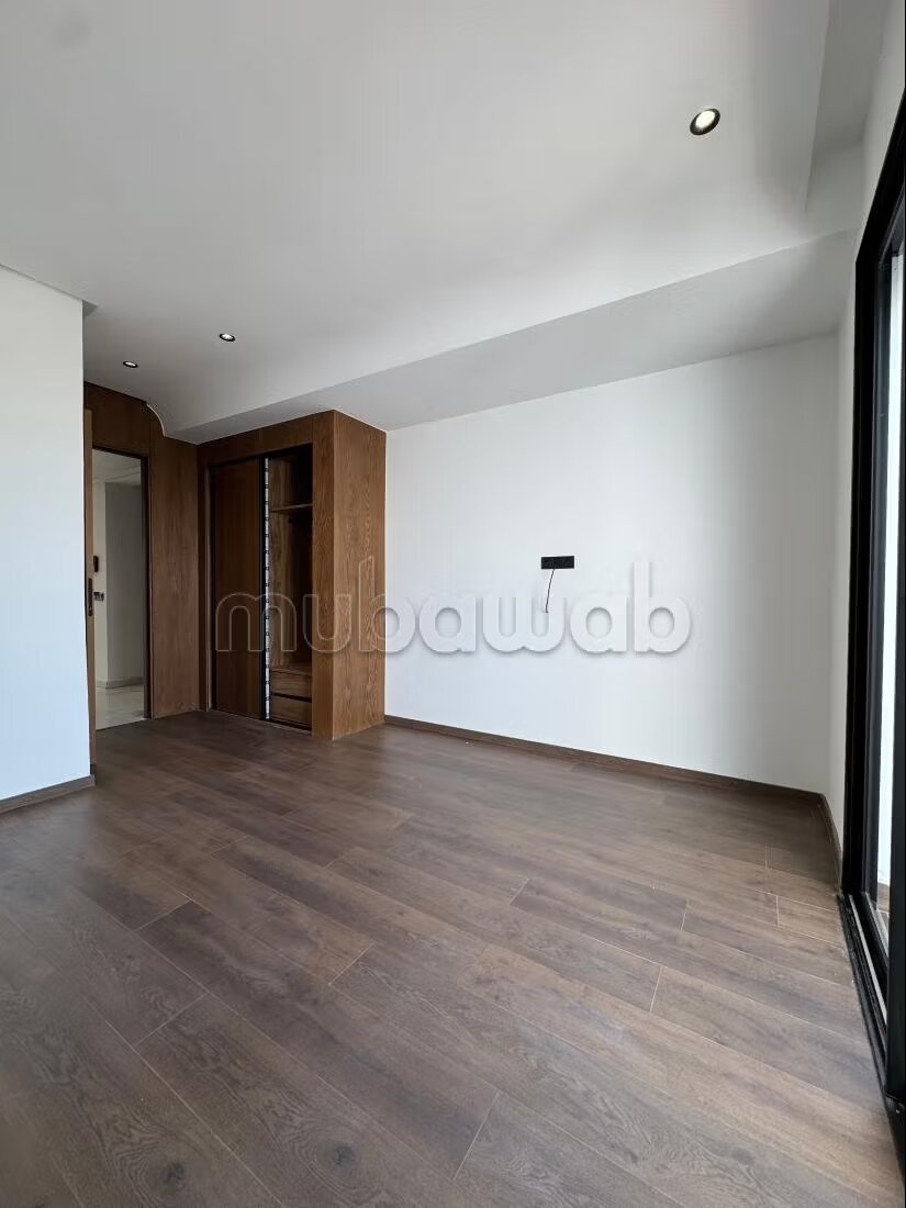 شقة 61 م² للبيع في الدار البيضاء حي النخيل — Photo 4