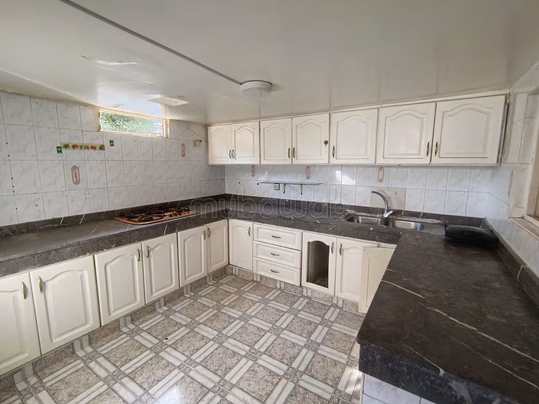 Appartement 91 m² à rénover à vendre à Rabat (Les Orangers) — Photo 2