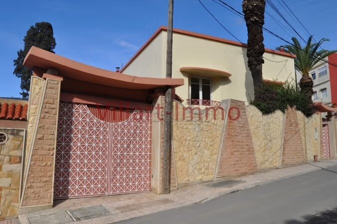 Villa 720 m² à vendre à Tanger, quartier Charf — Photo 27
