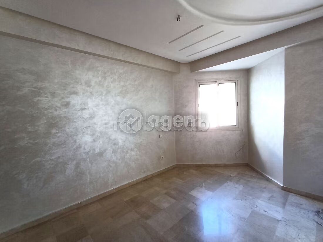 شقة 100 م² للبيع في الدار البيضاء — Photo 250