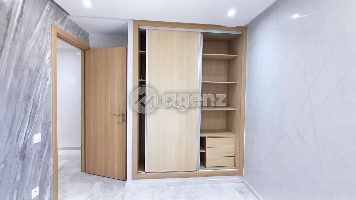 شقة 100 م² للبيع في الدار البيضاء — Photo 274