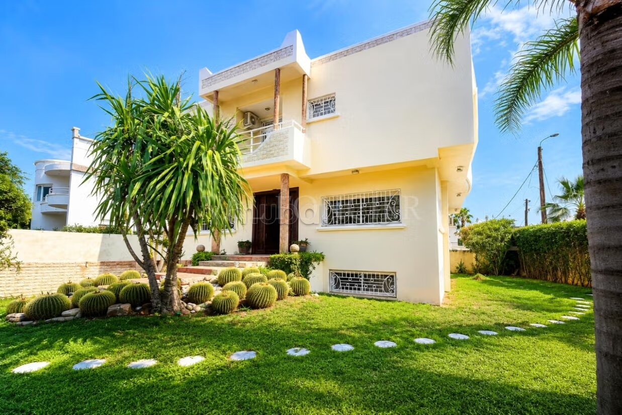 Villa 200 m² à louer à Dar Bouazza, Casablanca — Photo 472