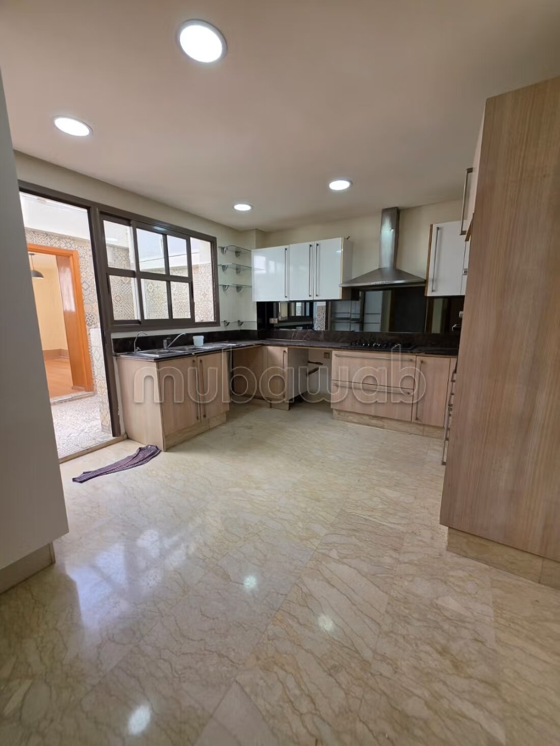 Appartement 253 m² à louer à Casablanca Maârif — Photo 2