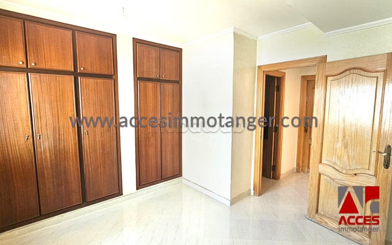 160 m² Apartment with Terrace for Sale in Tangier — Photo 9