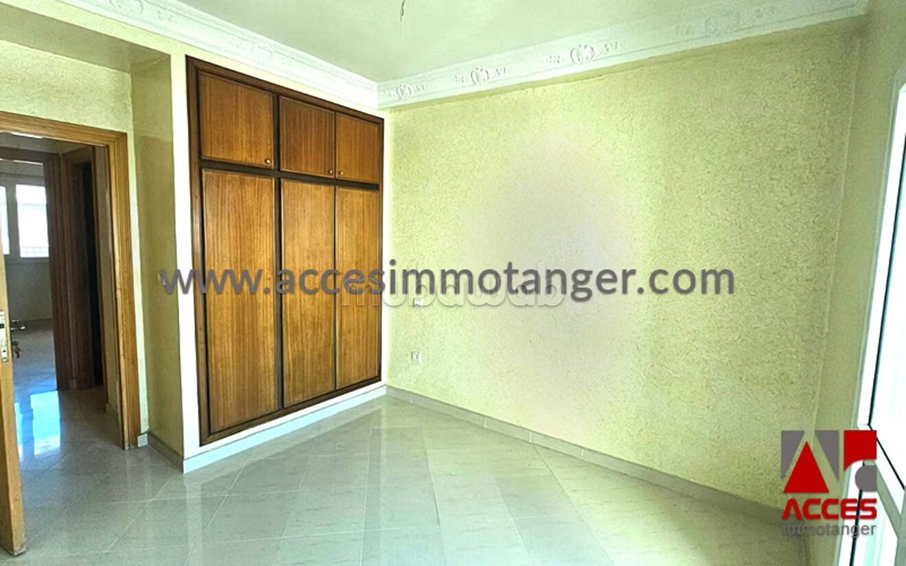 160 m² Apartment with Terrace for Sale in Tangier — Photo 10