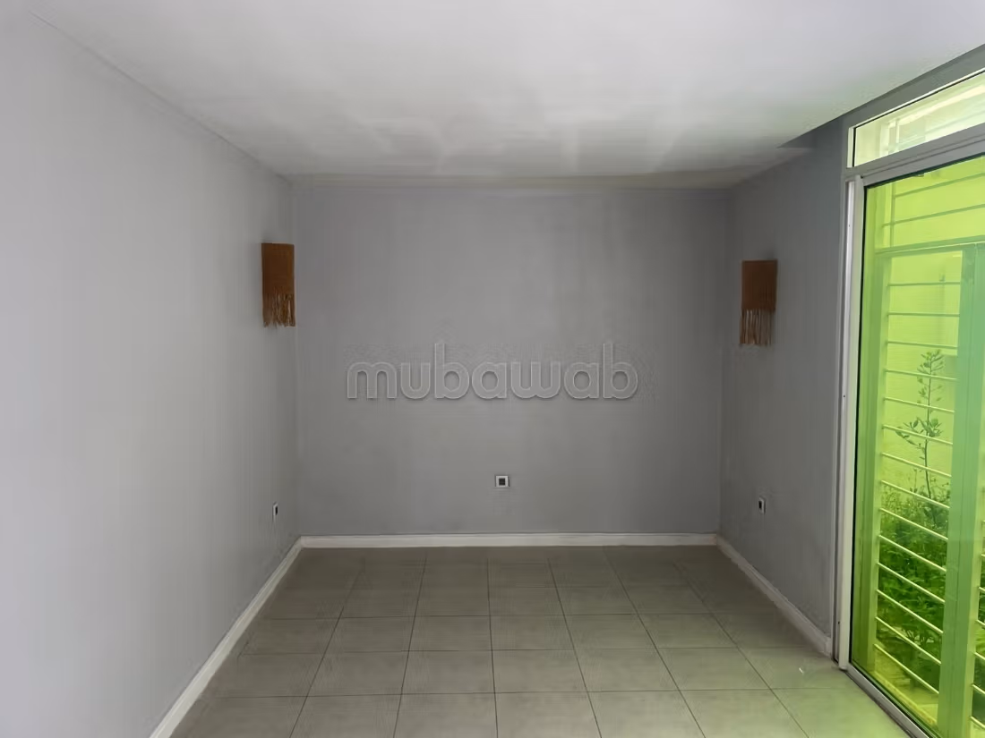 Villa 300 m² à louer à Harhoura - 19 000 DH - mois — Photo 6