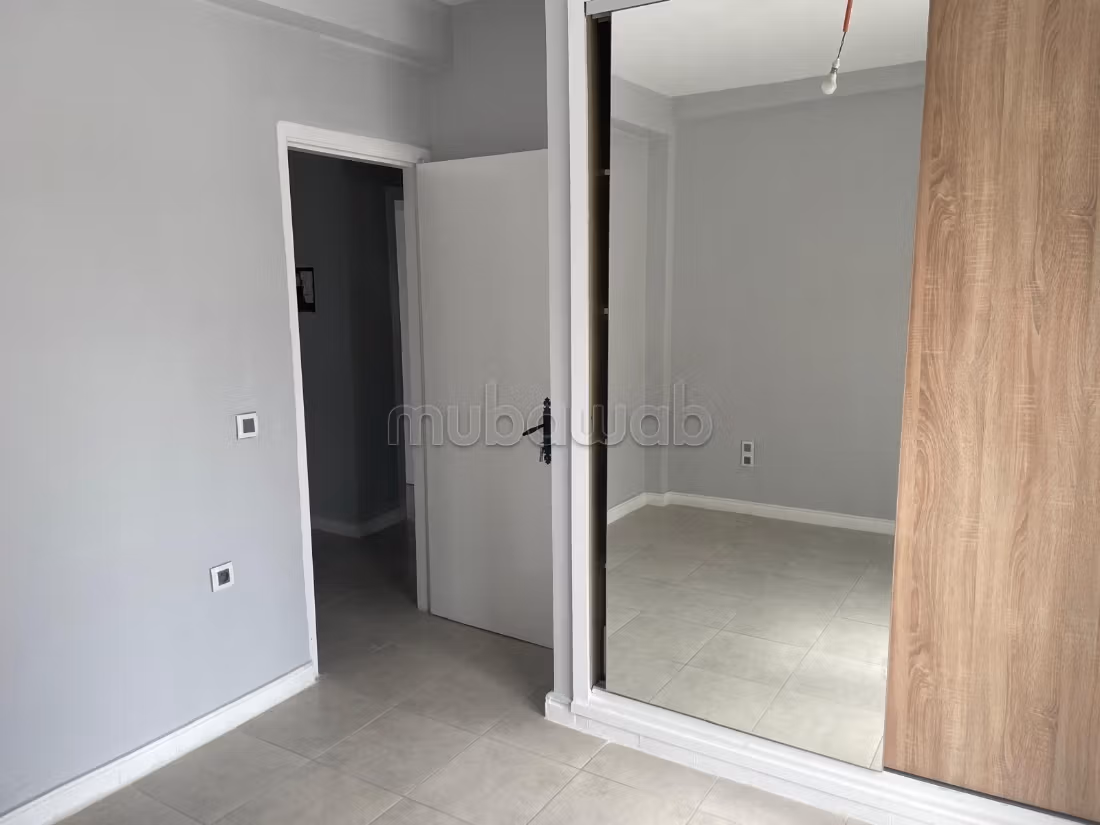 Villa 300 m² à louer à Harhoura - 19 000 DH - mois — Photo 14