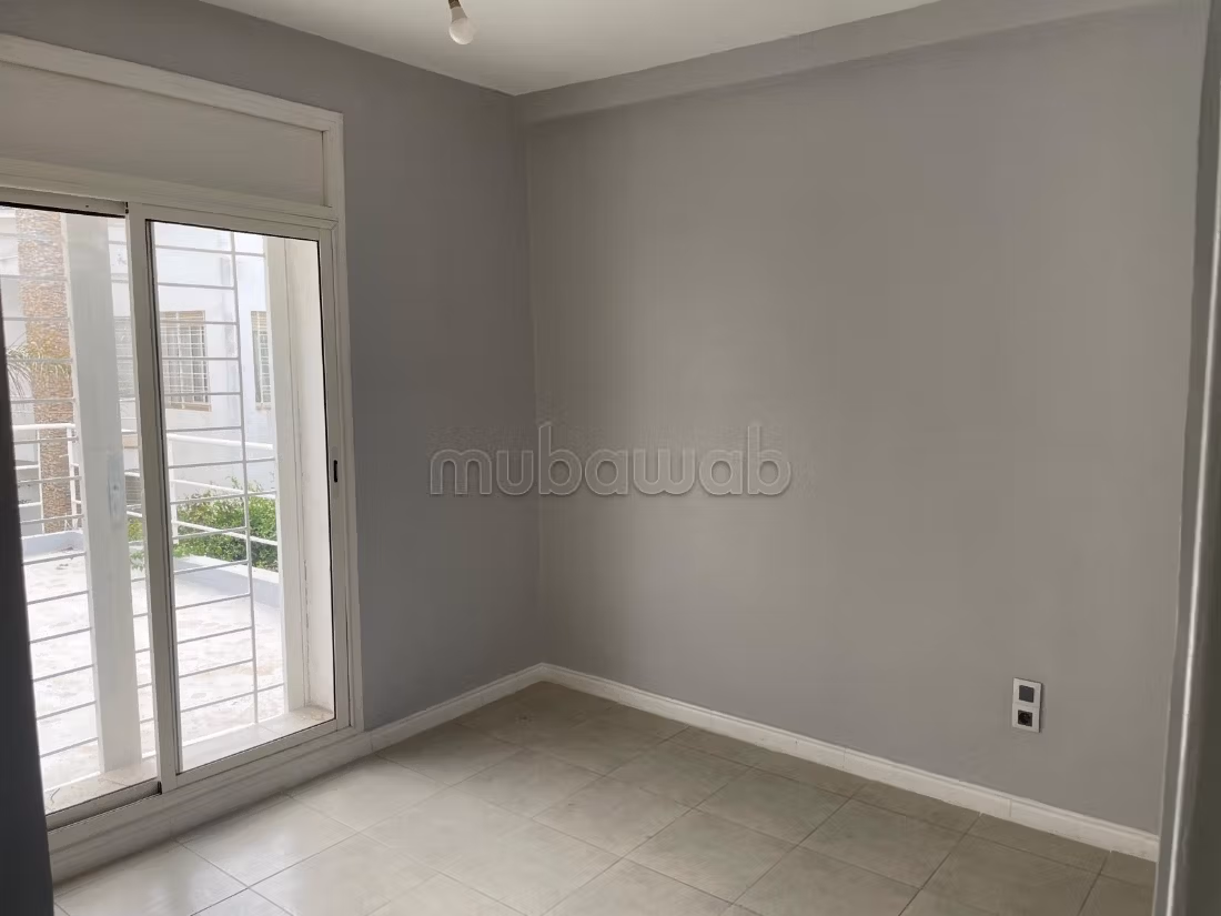 Villa 300 m² à louer à Harhoura - 19 000 DH - mois — Photo 16