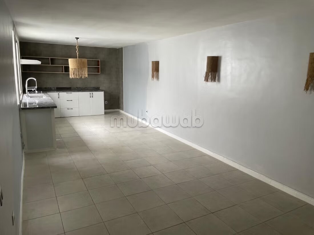 Villa 300 m² à louer à Harhoura - 19 000 DH - mois — Photo 7