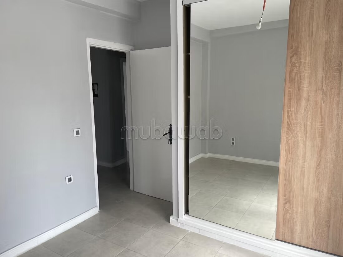 Villa 300 m² à louer à Harhoura - 19 000 DH - mois — Photo 13