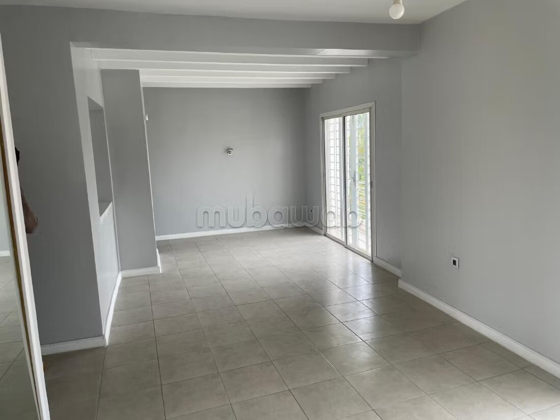 Villa 300 m² à louer à Harhoura - 19 000 DH - mois — Photo 17