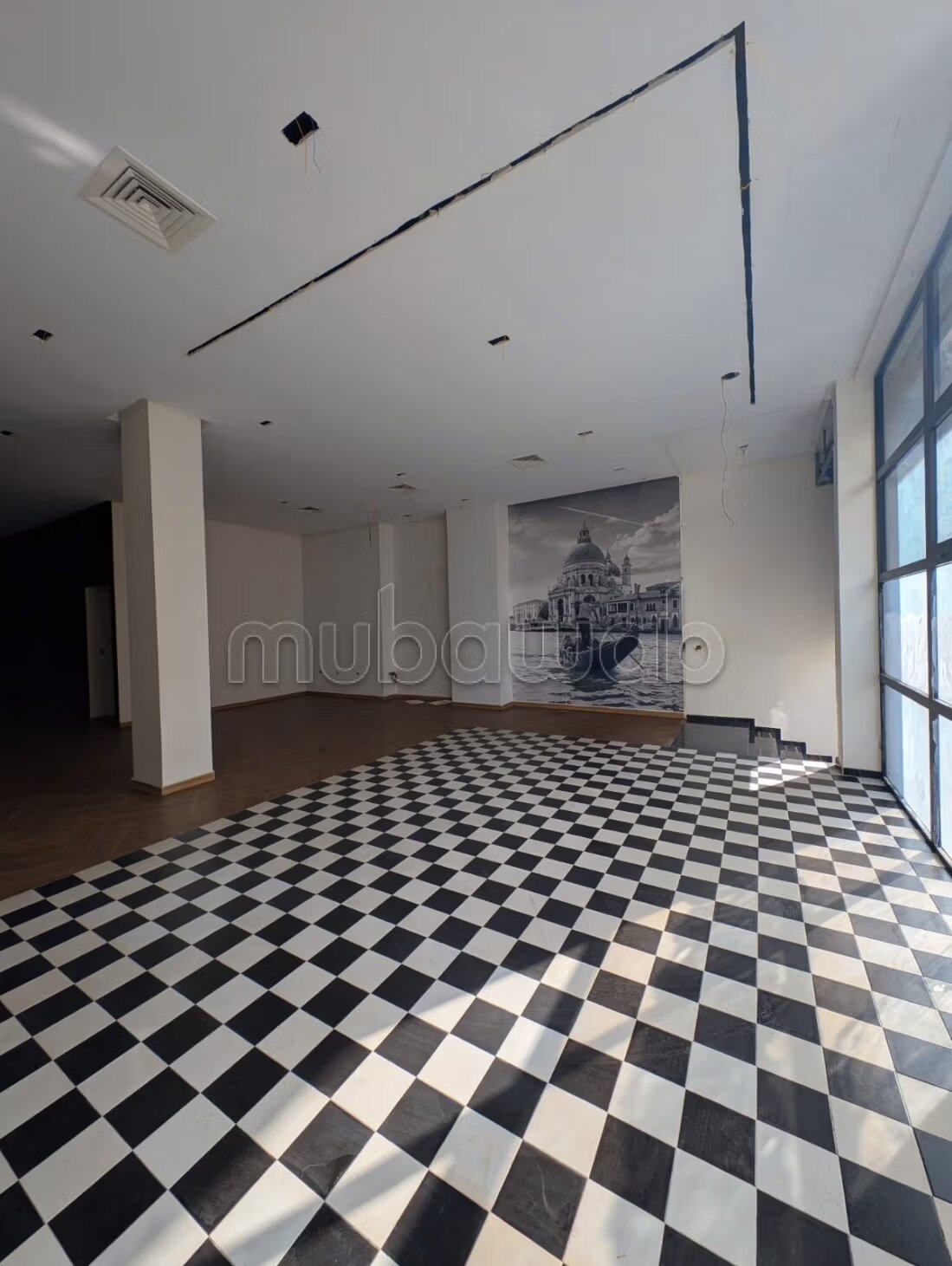 Local commercial 131 m² à louer à Gauthier — Photo 5