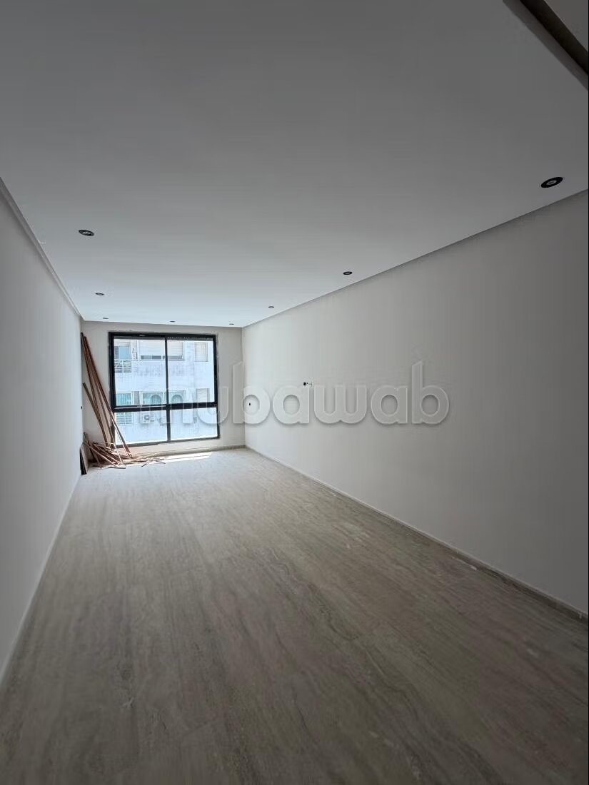 High-end apartment available