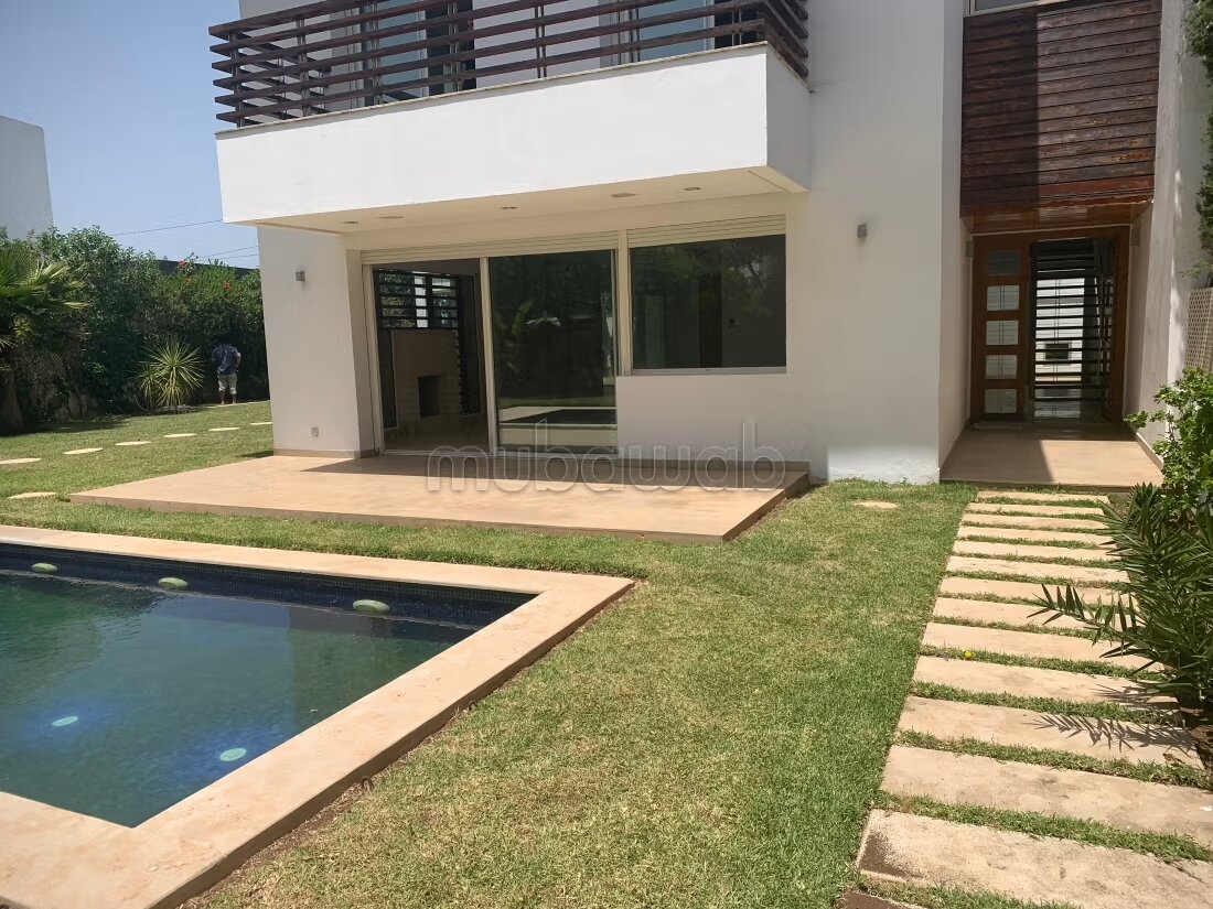 Villa 700 m² à louer à Casablanca (Ville Verte) — Photo 3
