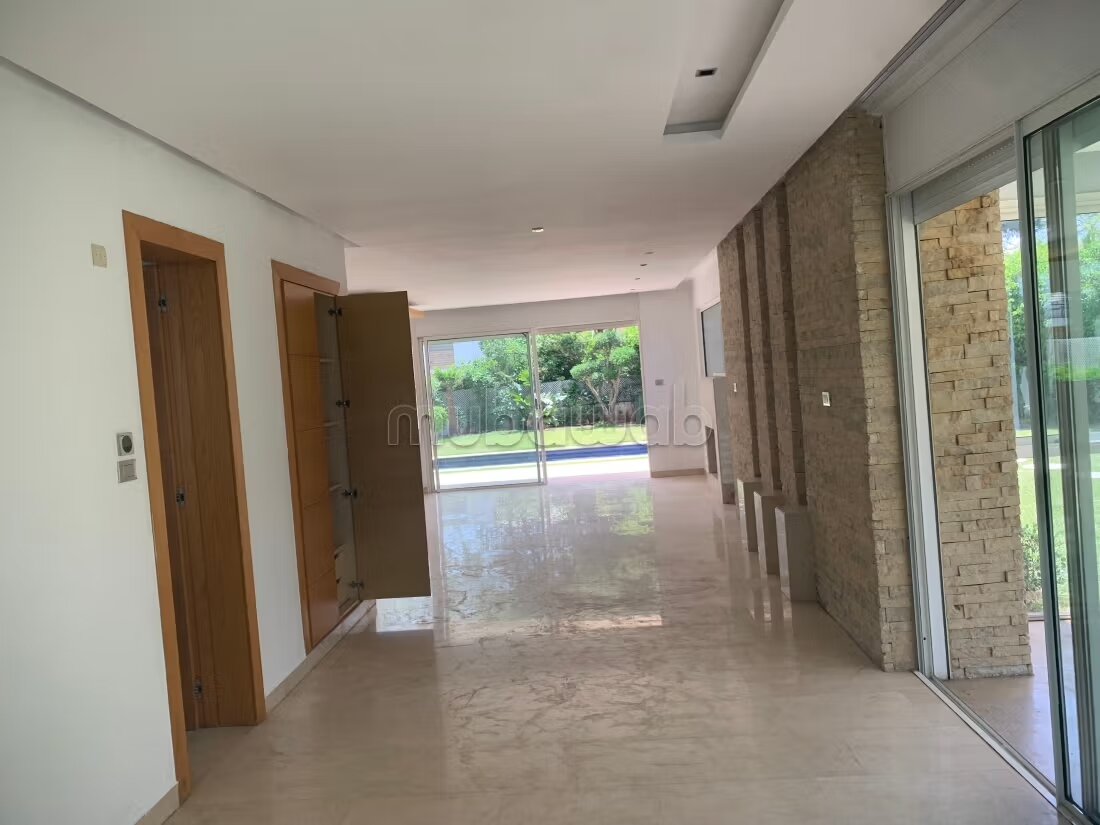 Villa 700 m² à louer à Casablanca (Ville Verte) — Photo 10