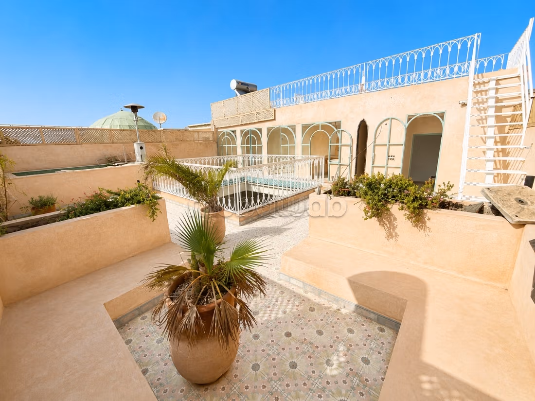 شقة رياض 7 غرف نوم للبيع في مراكش (340 م²) - حوض سباحة على السطح — Photo 14