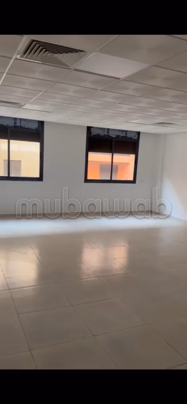 مكتب ٦٨م٢ للإيجار في مراكش — Photo 4